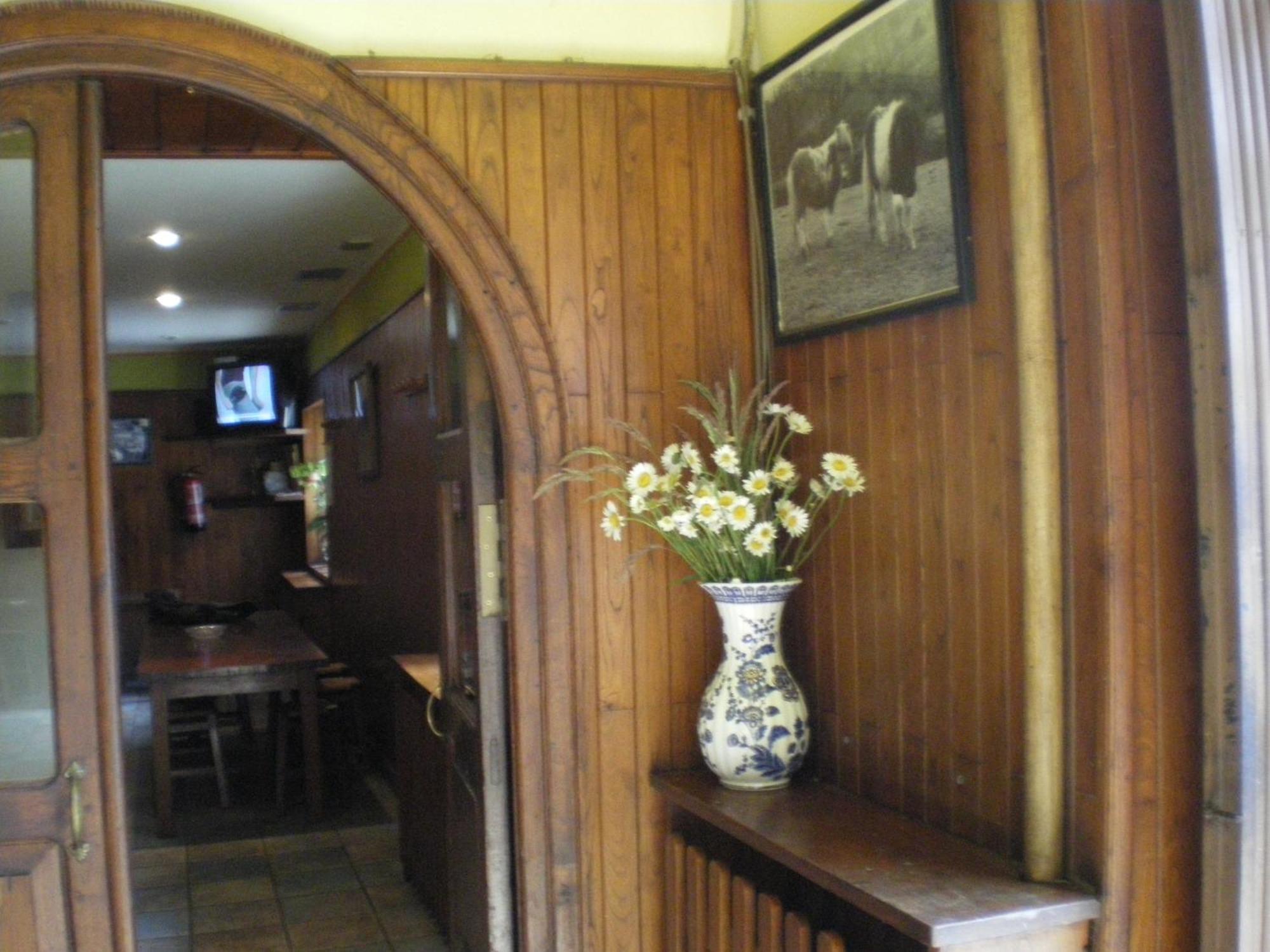 Hostal Venta San Blas Almándoz Exterior foto